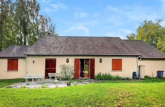 Welcome to this vacation home in a good location for exciting excursions.