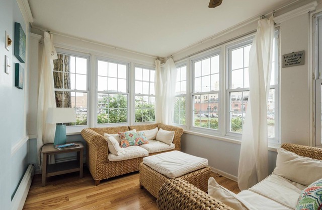 Welcoming 2 BR Haven~ the Porch overlooking Asbury Park