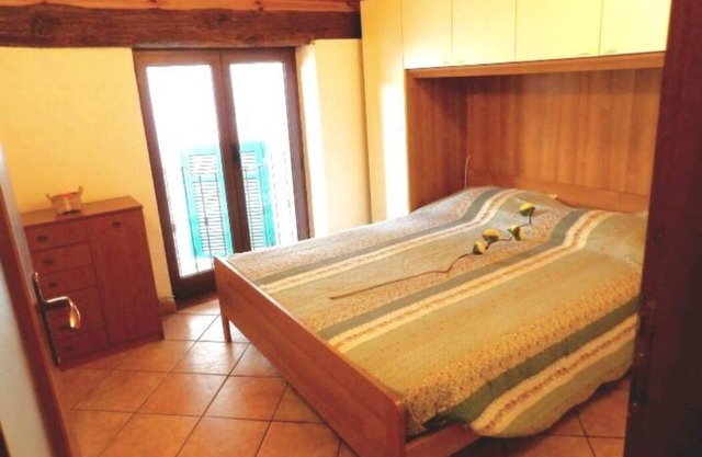 Welcoming and graceful three-room apartment