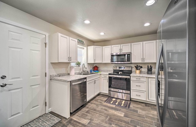 Welcoming Carlsbad Home Near Parks & Town!