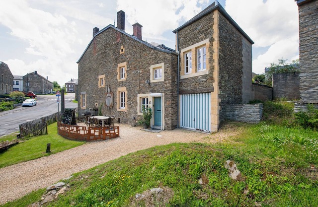 Welcoming holiday home in Vresse-sur-Semois with terrace