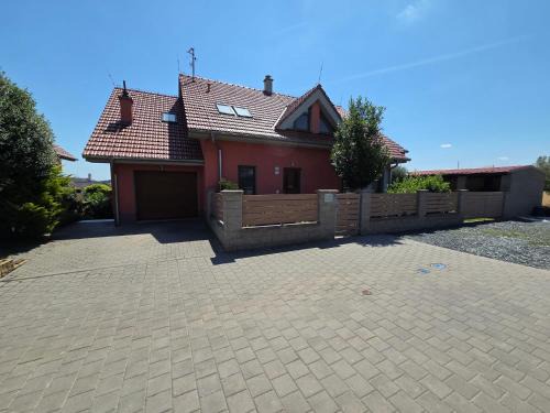 WELLNESS Ubytování Brno-Moravany