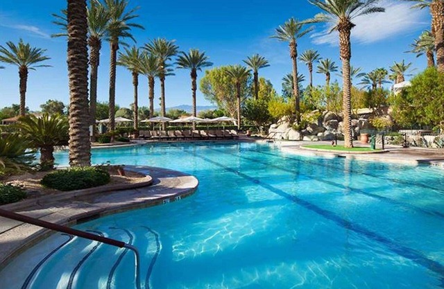 Westin Mission Hills Resort Luxury Villas - 1 or 2 bedrooms