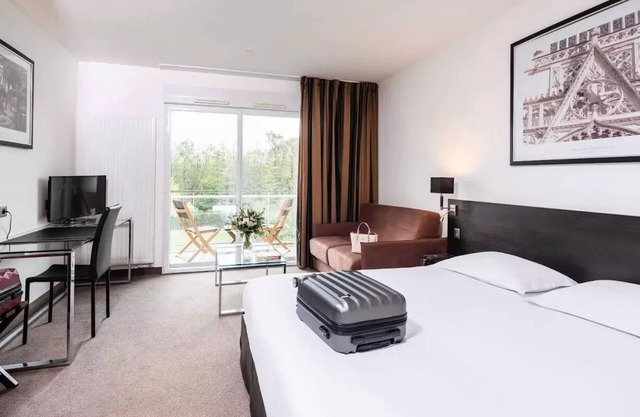 Westotel Life Nantes Carquefou Residence * - Family Studio - 2 adults + 2 children