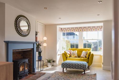 Wheelwrights Cottage by Bloom Stays