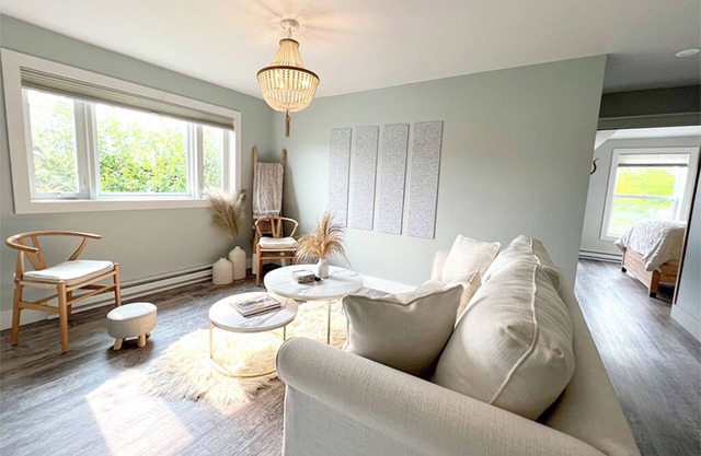 Whiteface Mt View Private Top Floor Apt 10 Min Walk to Downtown Main St