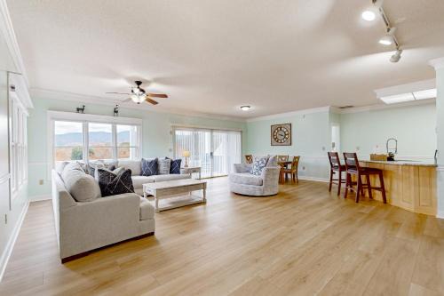 Whitepath Lodge & Resort #6