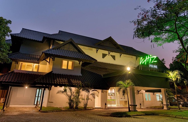 Whiz Prime Hotel Darmo Harapan Surabaya