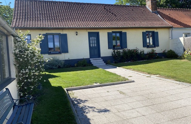 Whole farmhouse for 5 people and a baby, fully equipped play area