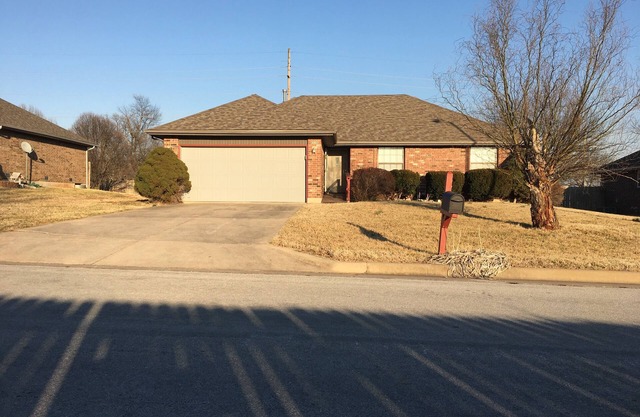 Whole House in quite neighborhood