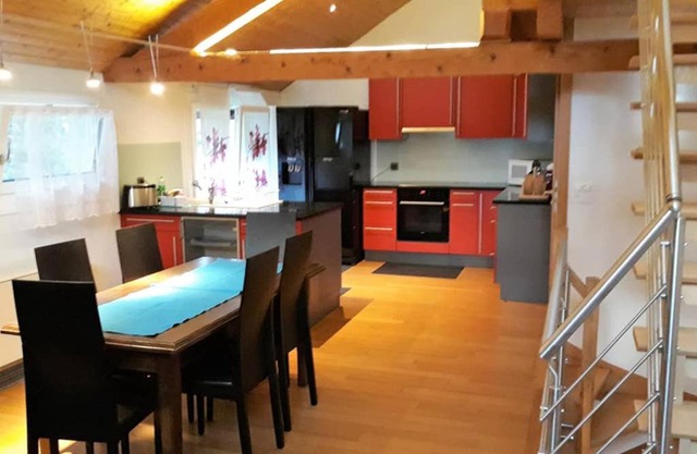 Whole large 3 levels apartment