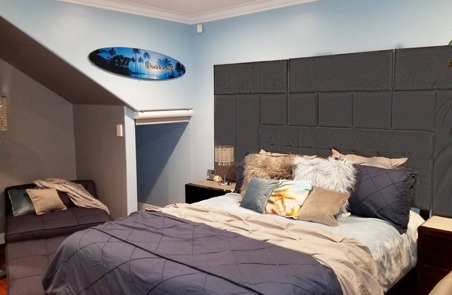 Whole Studio-Private Entrance, Private Kitchen, Private Bathroom, reserv Parking