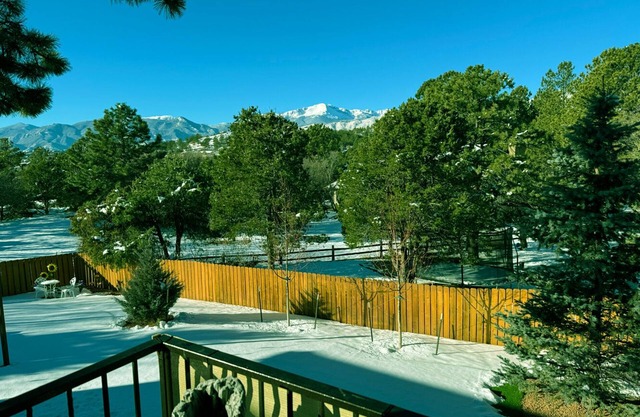 Why Settle?—Level Up To Awesome Views Privacy & Fun Galore for 12 Hot Tub!
