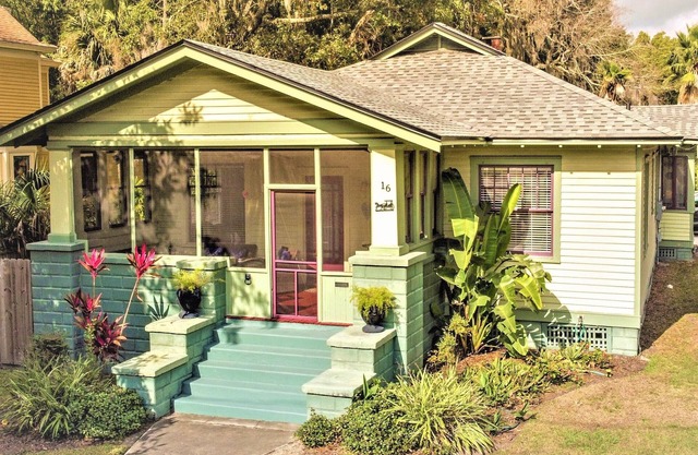“Wicked Easy” walk downtown - 16 Carrera St - Enjoy one house living