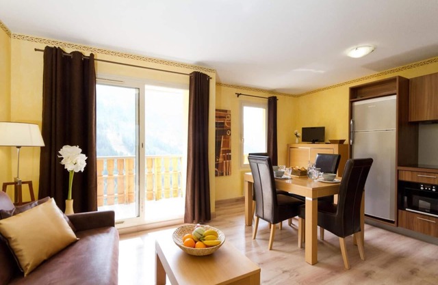 Wifi, 200m from resort center, fitness, tv, ski locker, 48-53m², Isola 2000