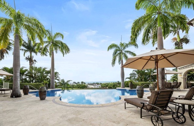 Wild Cane Ridge 2 by Island Villas