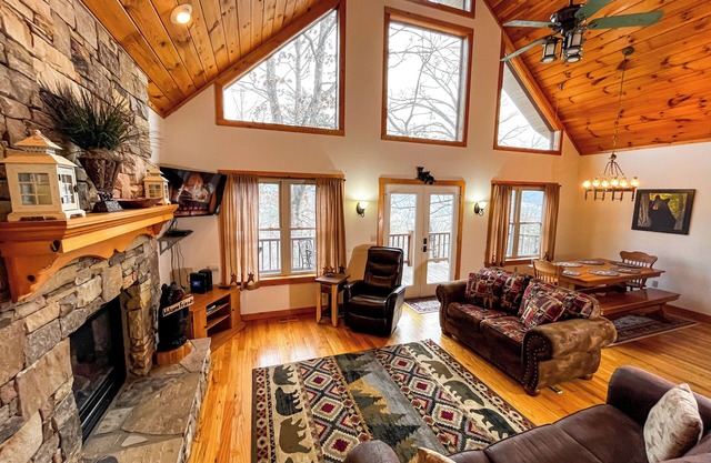 Wilderness Ridge - Starry Nights & Mountain Sights - Pet Friendly