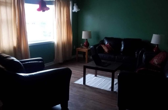 Wildlife & Aurora Borealis Haven: Privileged location, convenient & accessible .