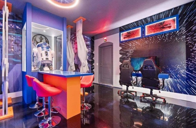 Windsor Cay 103 - Ten Bedroom Villa, Sleeps 22