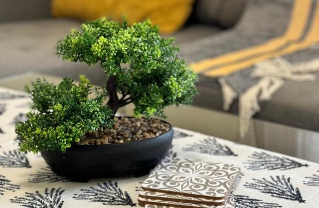 Windsor Retreat - Chic and Cozy 3beds and 2 Baths