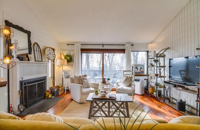 Wintergreen Resort Getaway with Deck, Mountain View!