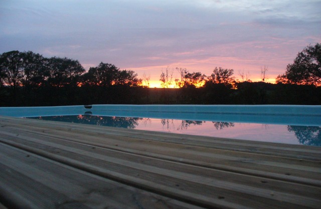 Wisdom Gites - Meadow View holiday cottage with pool, garden and free WiFi,