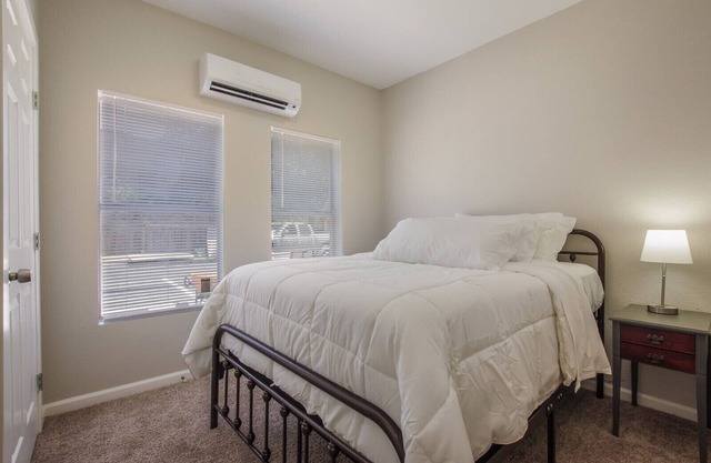 WL1 Mins to Downtown! SA Top Attractions 2BR 1B