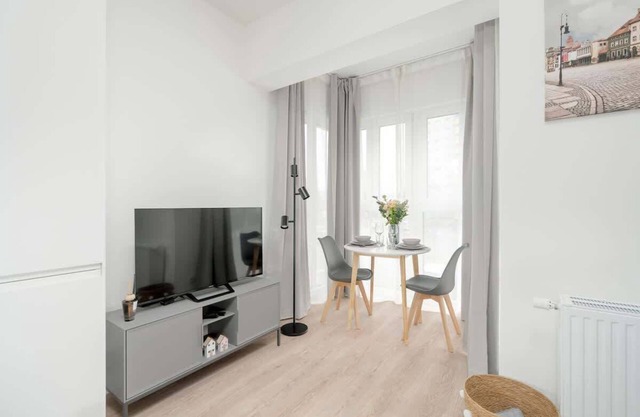 Wojciechowskiego 19 | Bright Studio | Gym