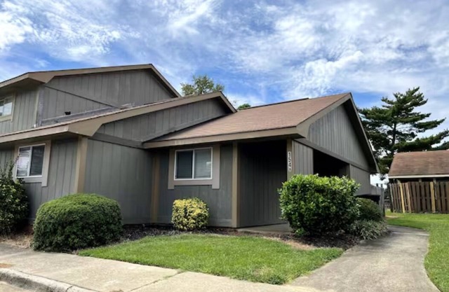 Wonderful 2-BR Condo/3mi. from Aviation Museum