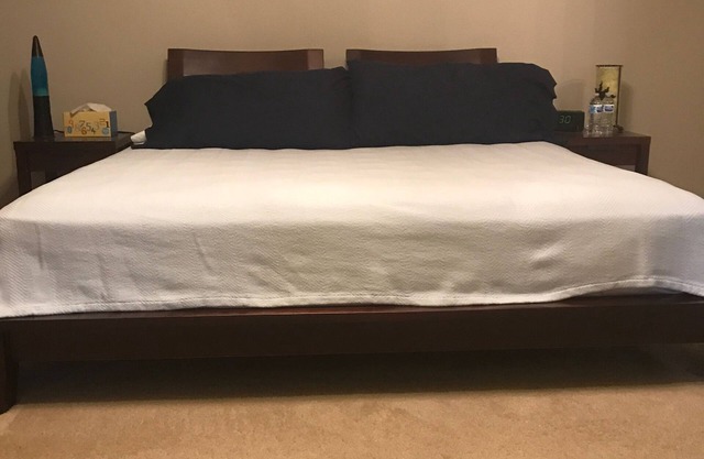 Wonderful home (4 bdr, 3 bth) cozy!