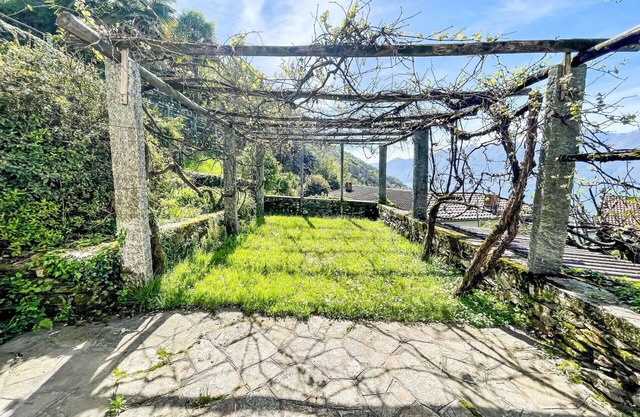 Wonderful private villa for 5 guests with TV, balcony and pets allowed