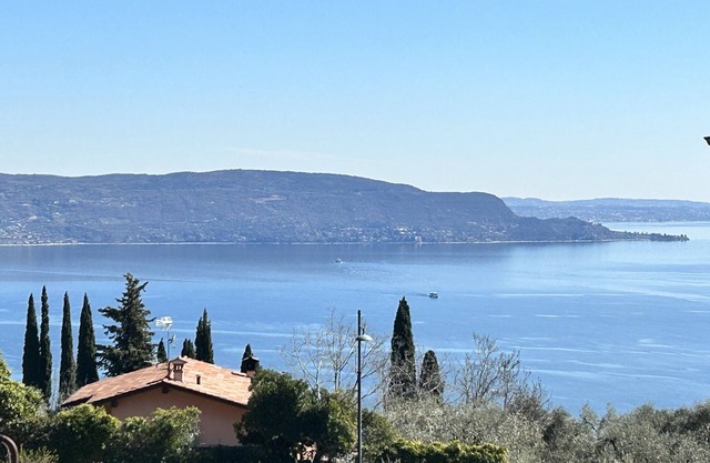 Wonderful vacation apartment in Vigole with a fantastic view over Lake Garda