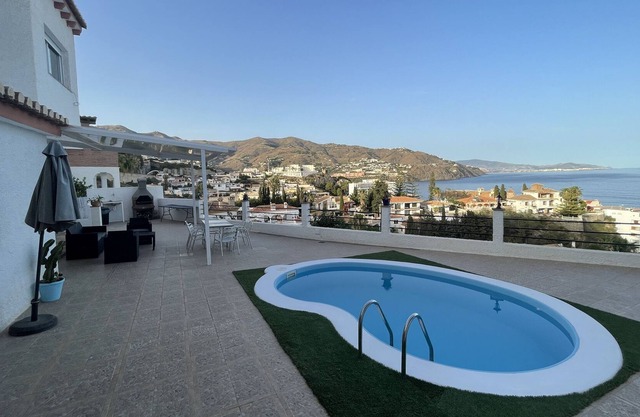 Wonderful villa with incredible views, 3 minutes from the beach!