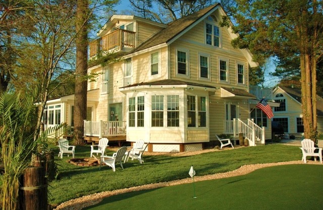 Wonderful waterfront Home