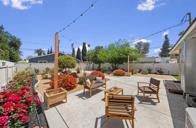 Wood Streets Backyard Oasis RCC/DWTN