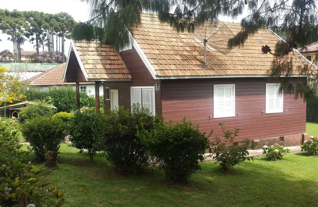Wooden Chalet - Fireplace and Bonfire - 2 blocks from the main avenue