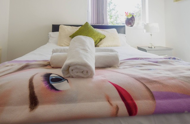 WoodHus Lodge Large Double Room 3