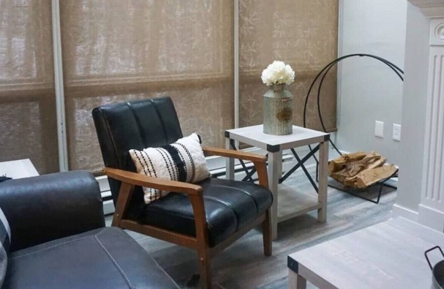 Woodlands Loft for a Perfect Getaway!!