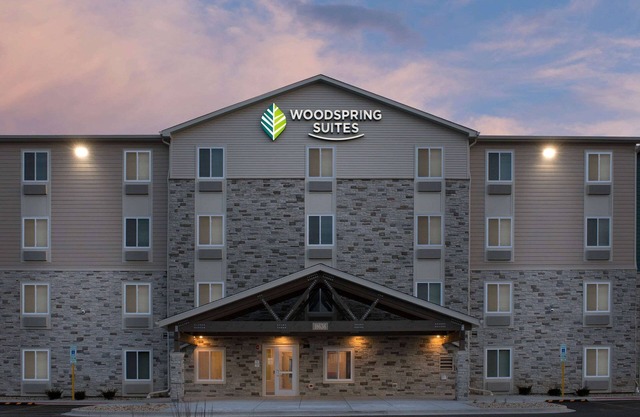 WoodSpring Suites Chicago Tinley Park
