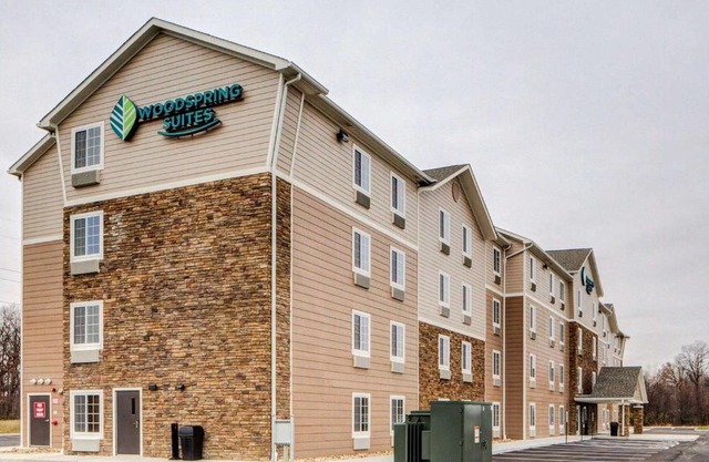 WoodSpring Suites Columbus NE I-270 Airport