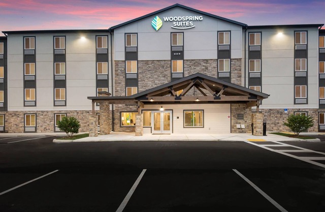 WoodSpring Suites Tampa Airport North Veterans Expressway