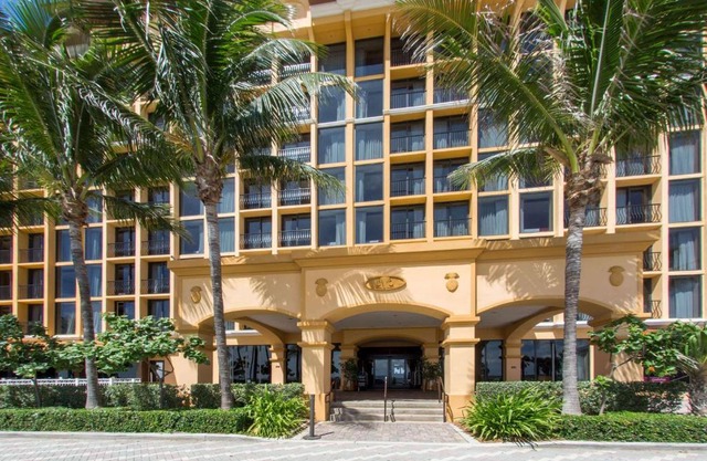 Wyndham Deerfield Beach Resort