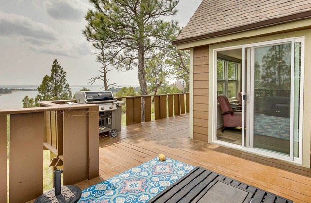 Wyoming Escape ~ 21 Mi to Devil's Tower