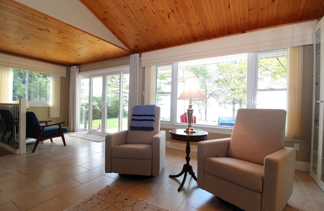 Xanadu: Lakefront Luxury In Beautiful Southcott Pines, Grand Bend!