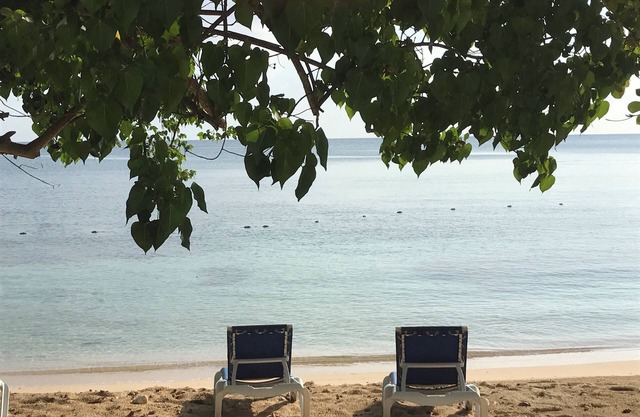Ya-MON- " the perfect couples retreat"