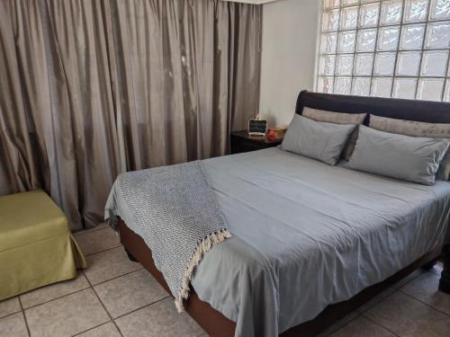 Yakhe self-catering Cozy styled 1 bedroomed