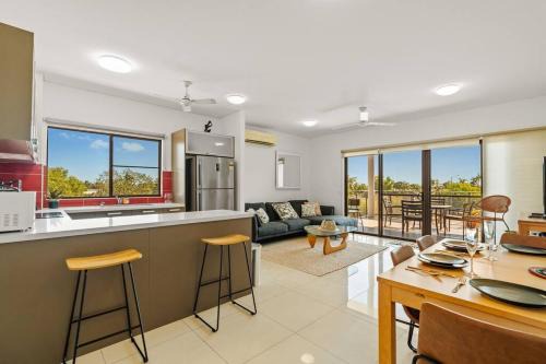 Yanti at Nightcliff - Foreshore - Pool - Shops & Cafe