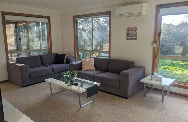 Yass farmstay (house)