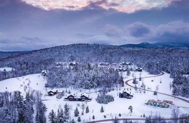 Year-Round Luxury Mountain Villa @ Trapp & Stowe with Resort Amenities Included!