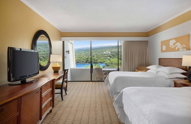 You Found It! Kailua-Kona Getaway! 2 Modern Units, 8 Min. Walk to Keauhou Bay!